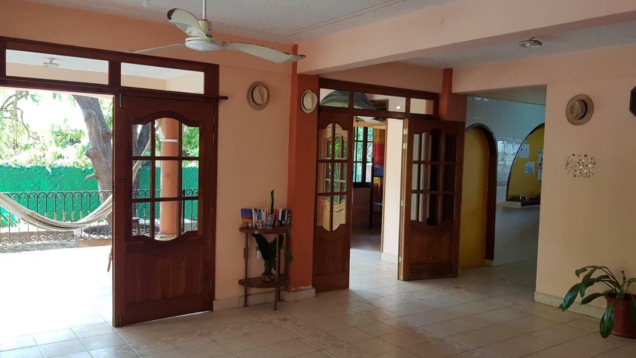 Villa Mango Hostel Puerto Escondido  Bagian luar foto