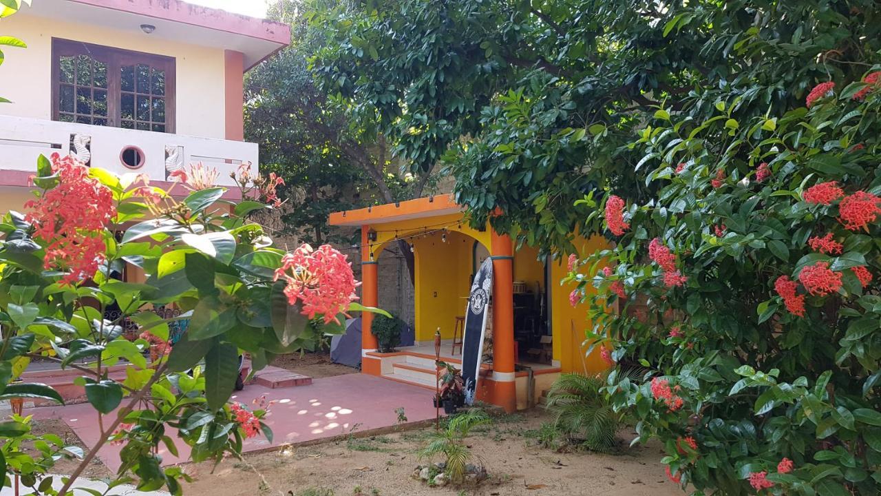 Villa Mango Hostel Puerto Escondido  Bagian luar foto