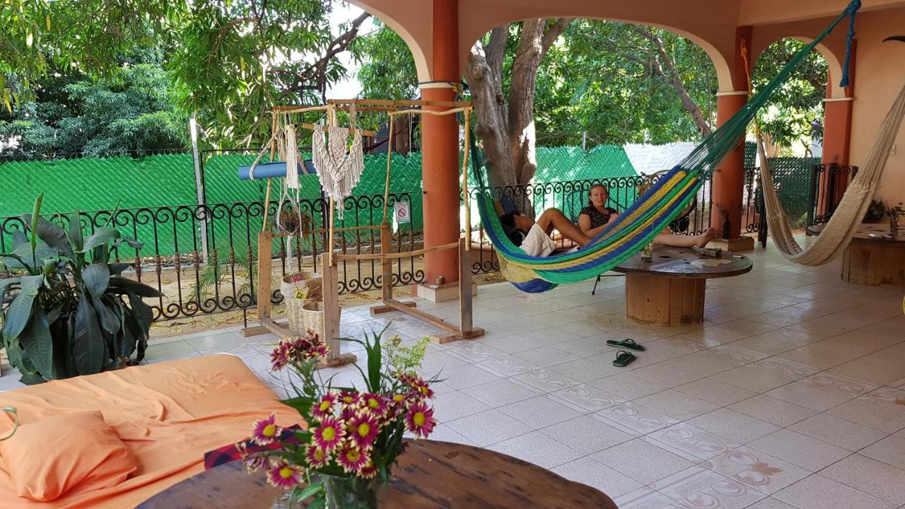 Villa Mango Hostel Puerto Escondido  Bagian luar foto