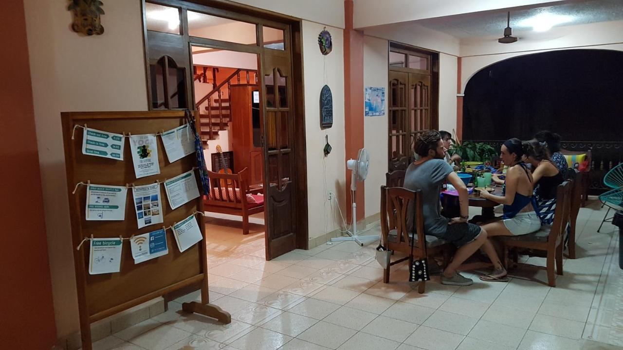 Villa Mango Hostel Puerto Escondido  Bagian luar foto